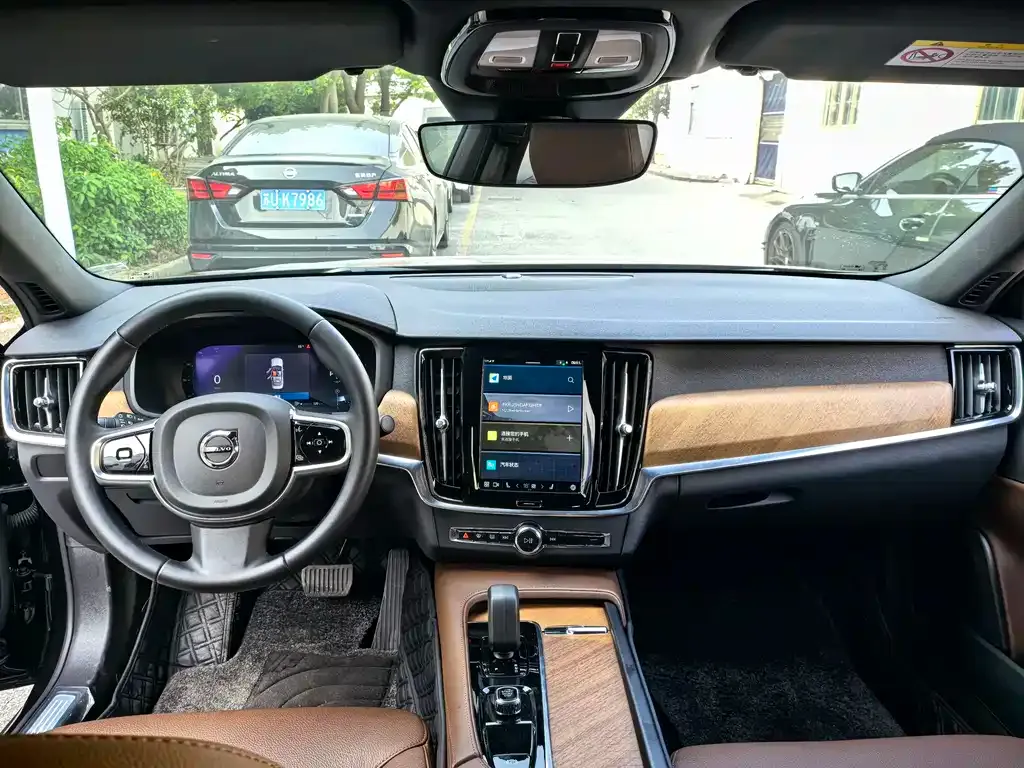 Volvo S90 2025 из CN, фото 4