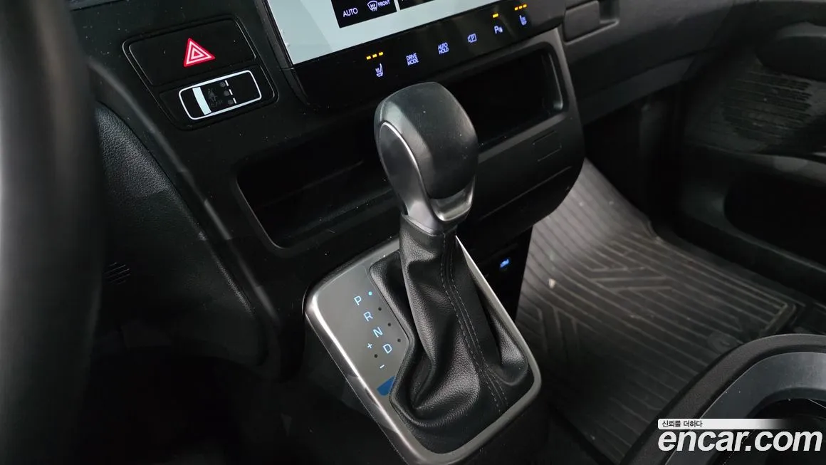 Hyundai Staria 2025 из KR, фото 9