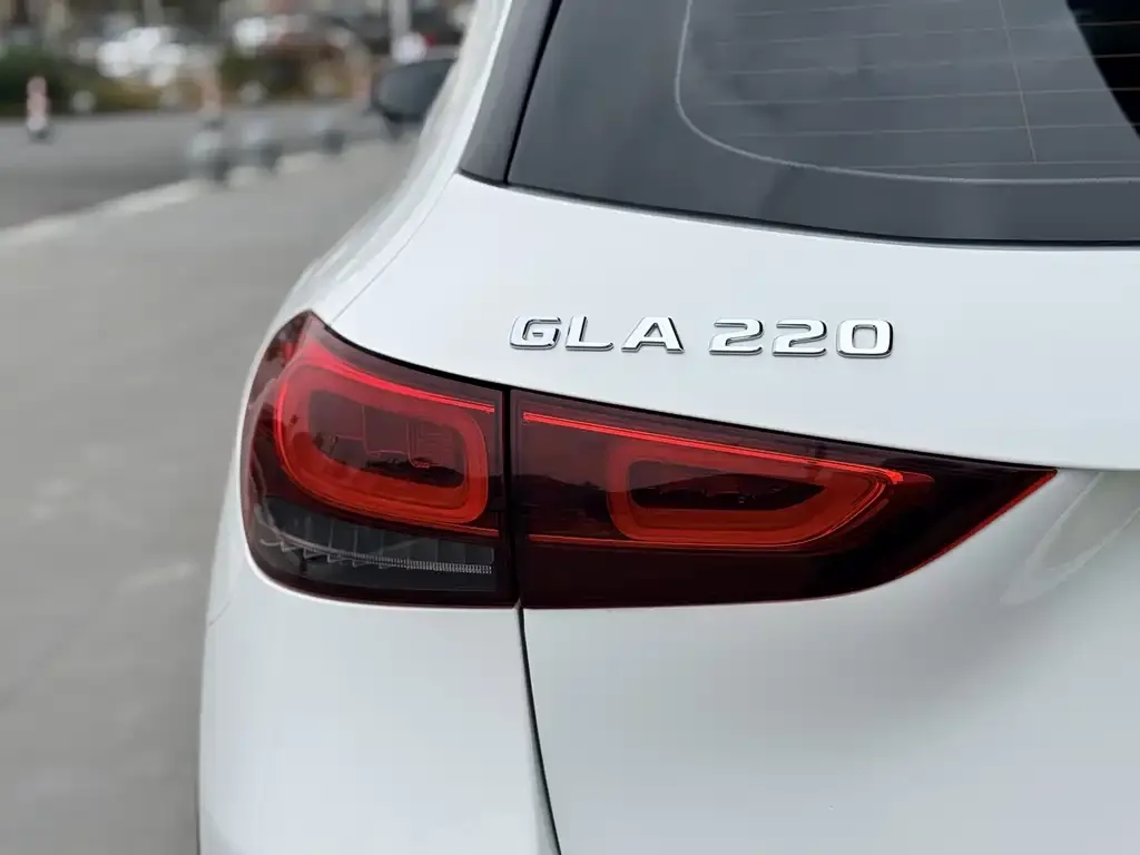 Mercedes-Benz GLA 2023 из CN, фото 10