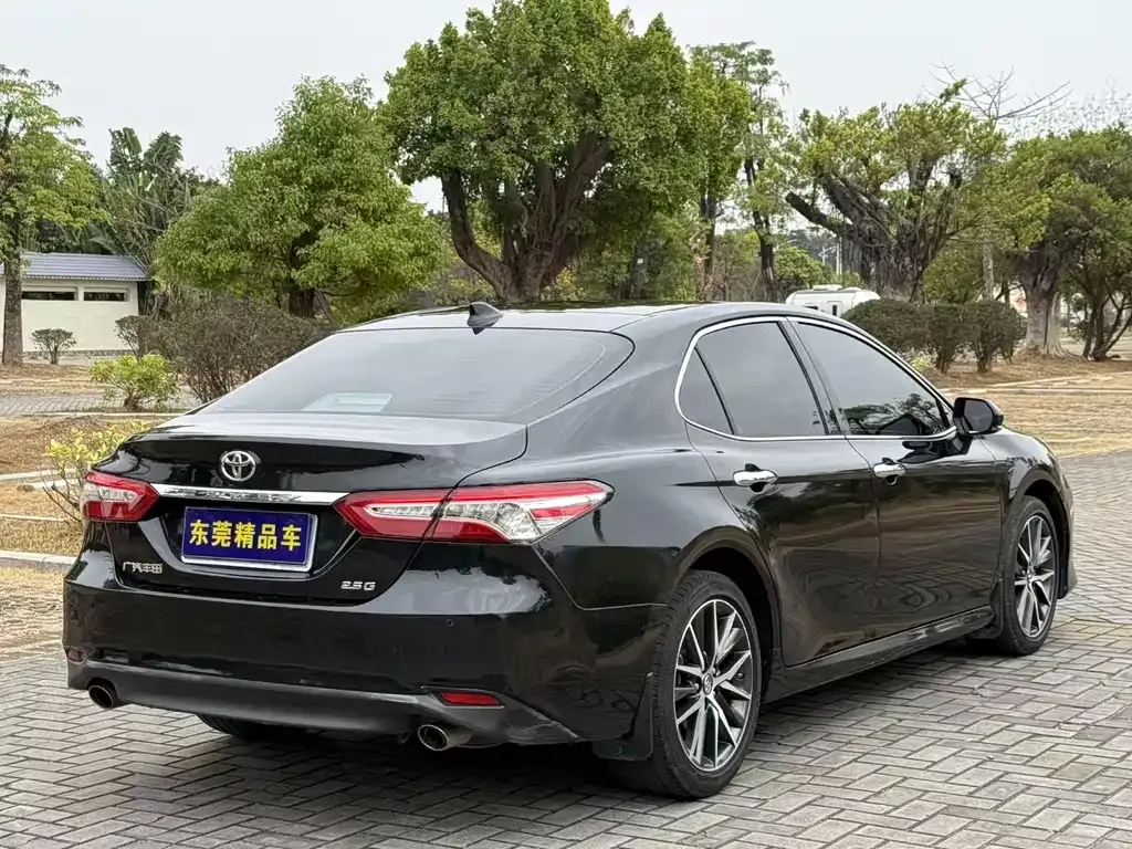 Toyota Camry 2023 из CN, фото 10