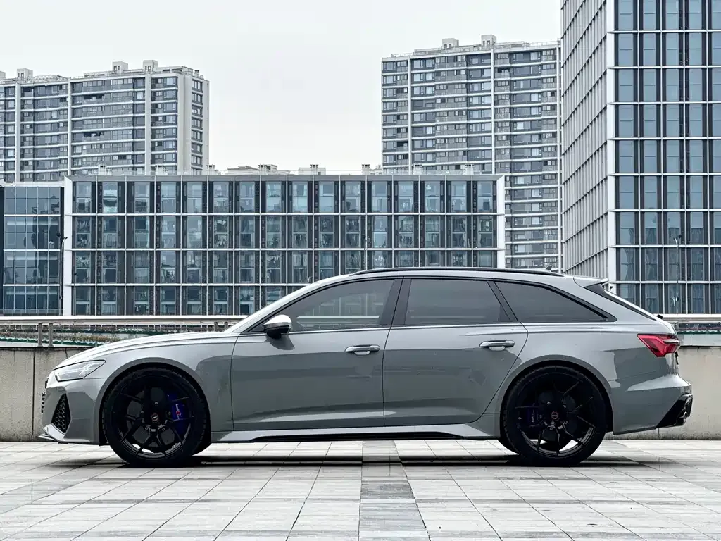 Audi RS 6 2021 из CN, фото 8