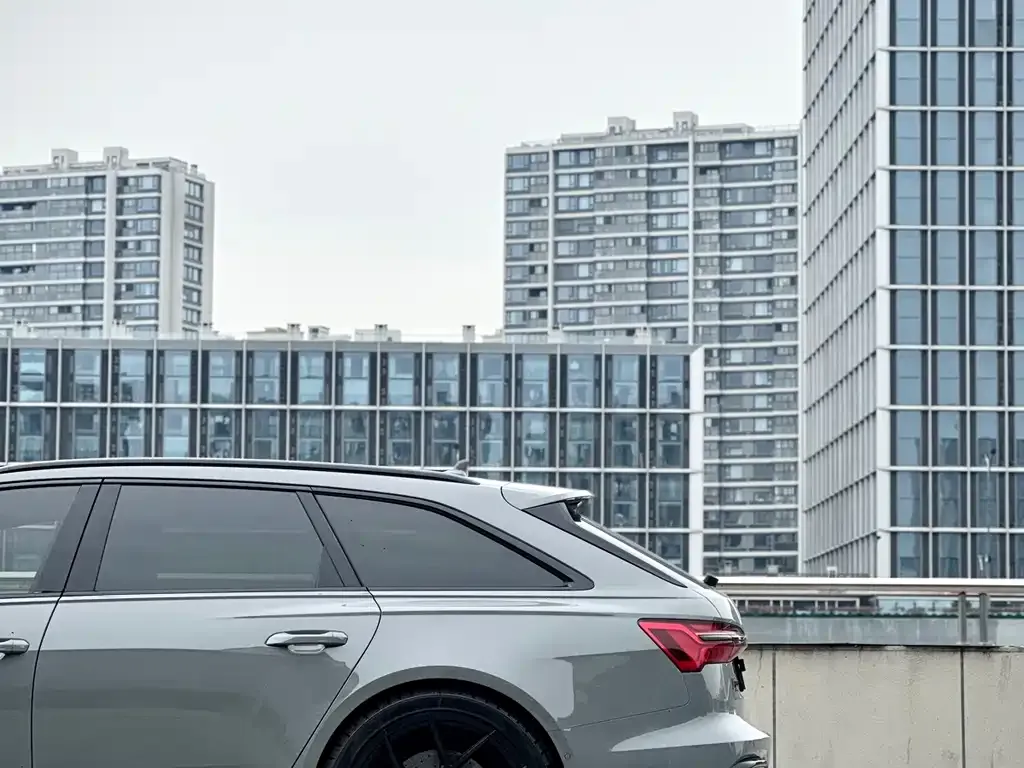 Audi RS 6 2021 из CN, фото 3