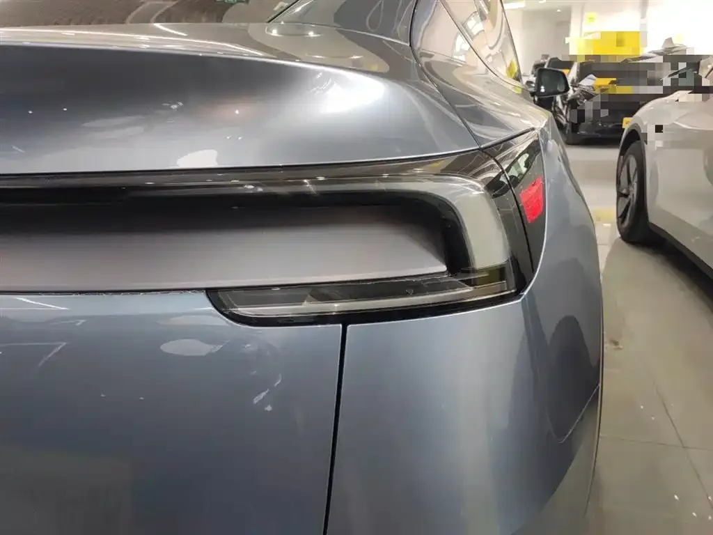Tesla Model Y 2025 из CN, фото 3