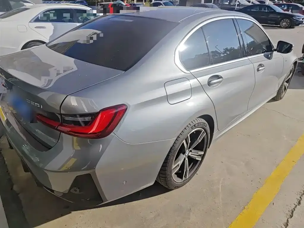 BMW 3 Series 2023 из CN, фото 9