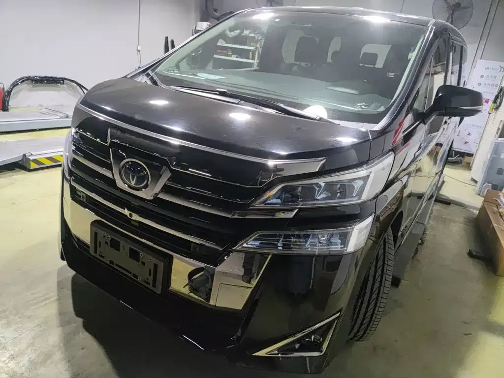 Toyota Vellfire 2021 из CN, фото 1