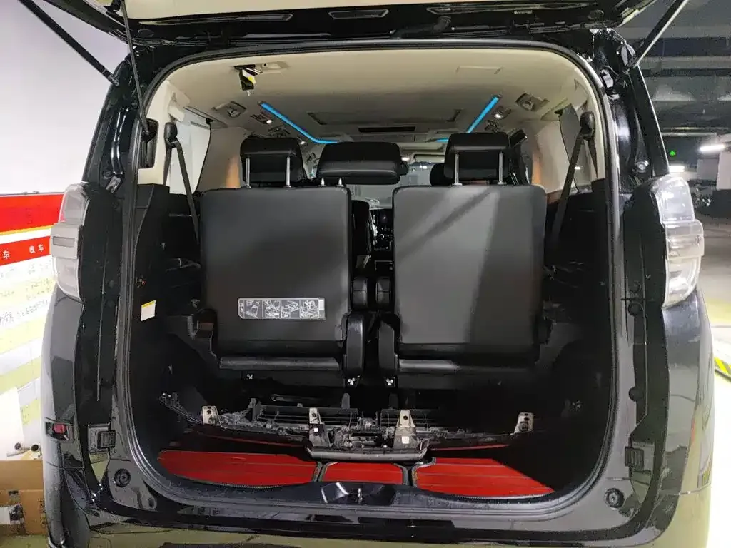 Toyota Vellfire 2021 из CN, фото 5