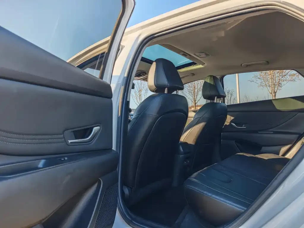 Hyundai Elantra 2021 из CN, фото 3
