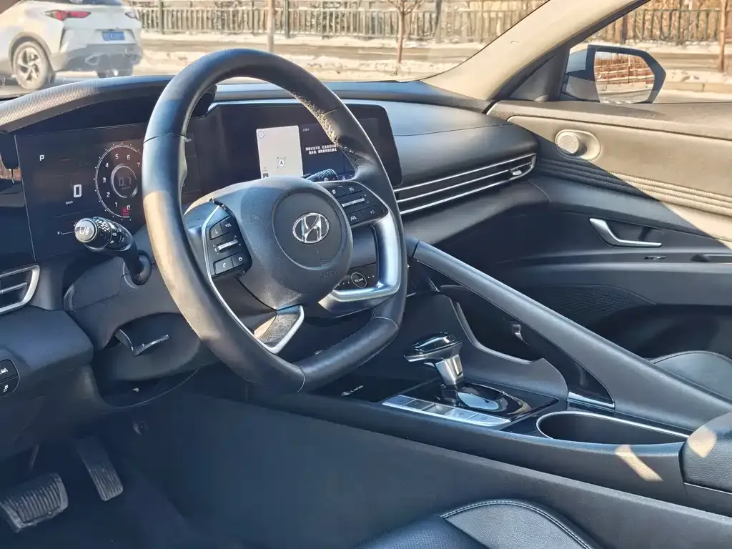 Hyundai Elantra 2021 из CN, фото 5