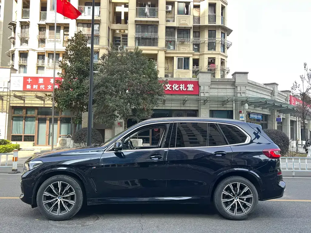 BMW X5 (Import) 2022 из CN, фото 2
