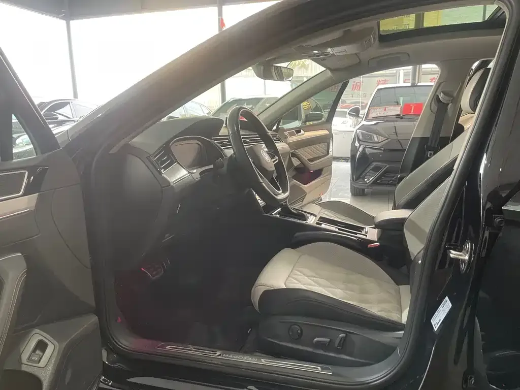 Volkswagen Magotan 2023 из CN, фото 3