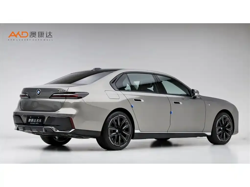 BMW 7 Series 2023 из CN, фото 6