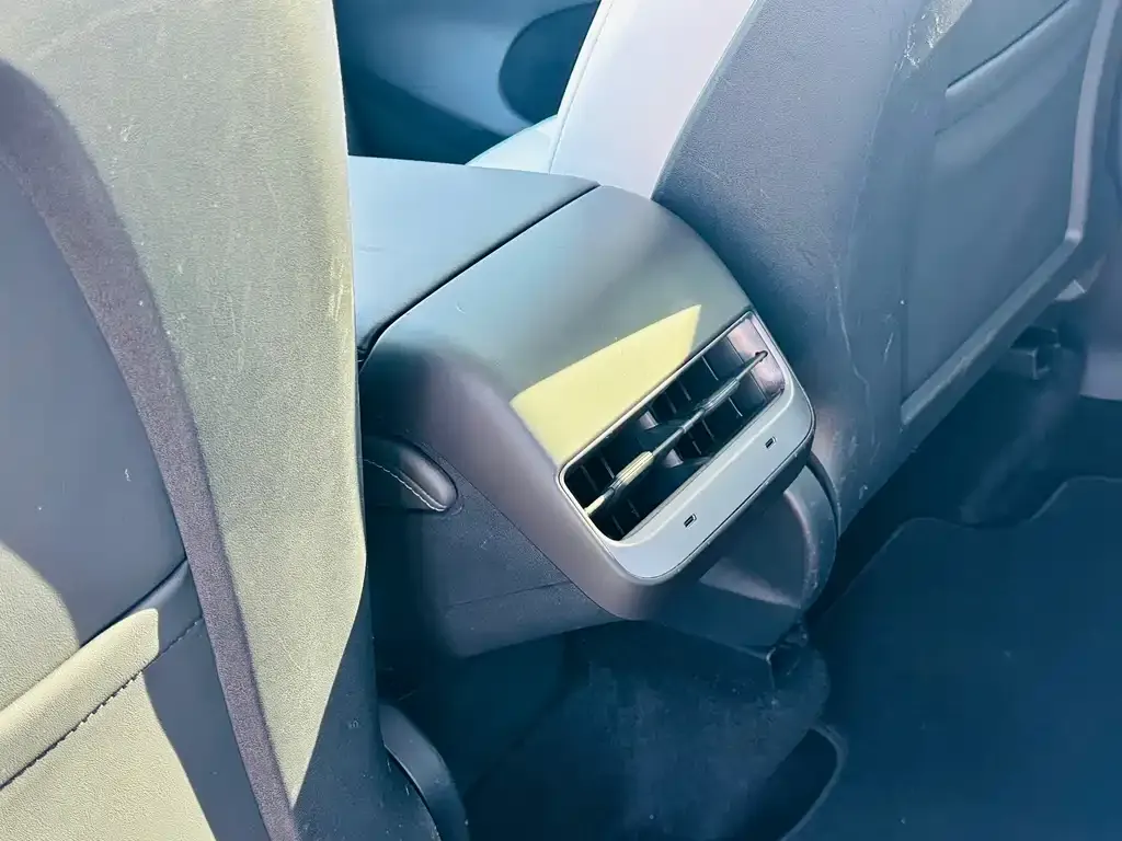 Tesla Model Y 2021 из CN, фото 8