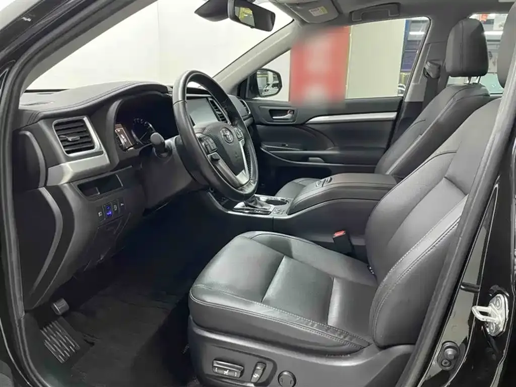 Toyota Highlander 2021 из CN, фото 10
