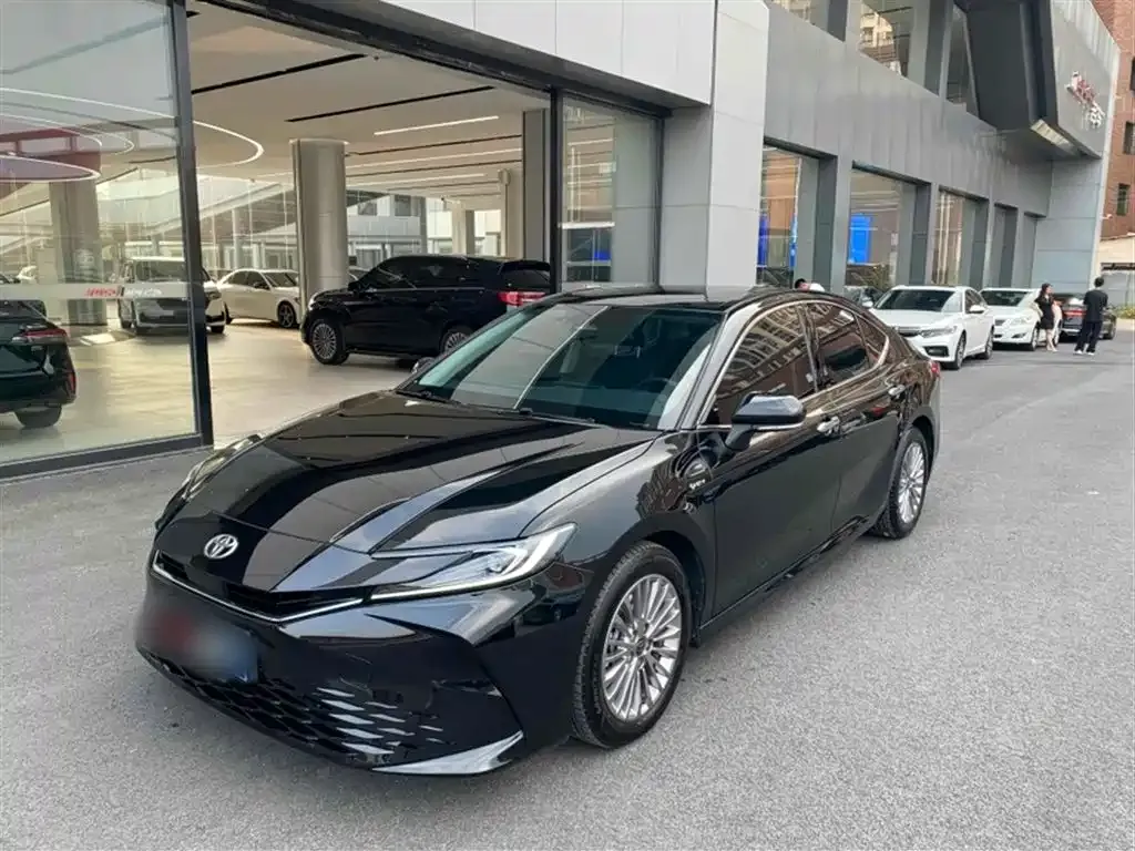Toyota Camry 2025 из CN, фото 1