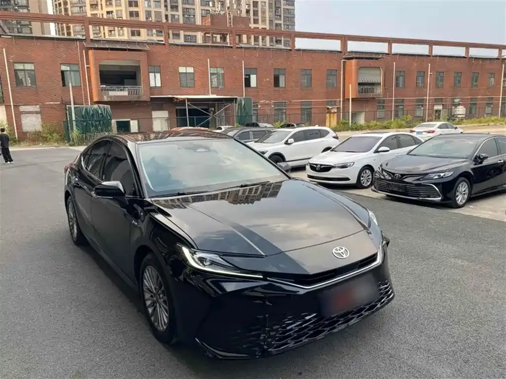 Toyota Camry 2025 из CN, фото 4