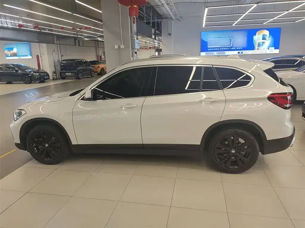 BMW X1 2021 из CN, фото 5