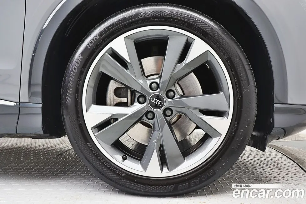 Audi Q4 e-tron 2022 из KR, фото 7