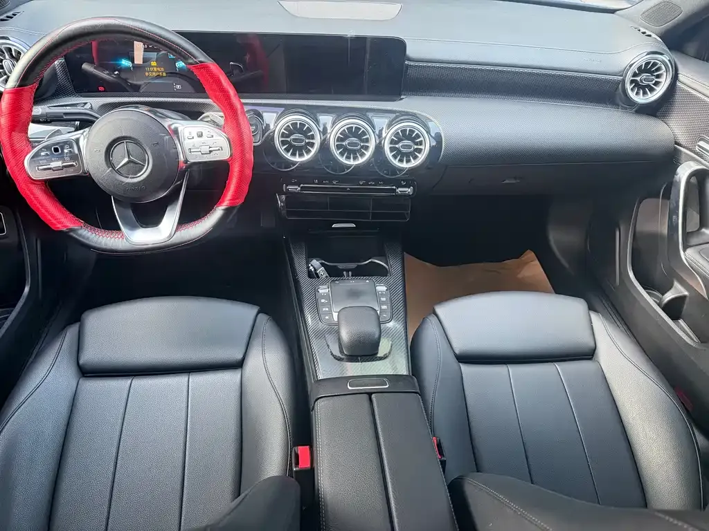 Mercedes-Benz A-Class 2022 из CN, фото 2
