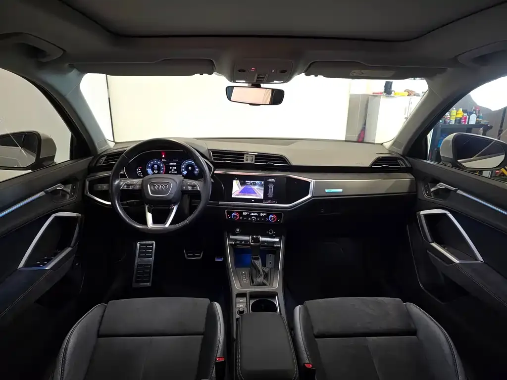 Audi Q3 2021 из CN, фото 10