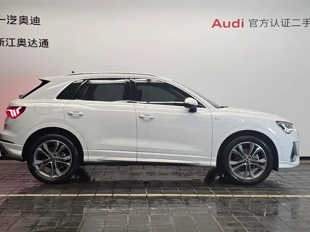 Audi Q3 2021 из CN, фото 8