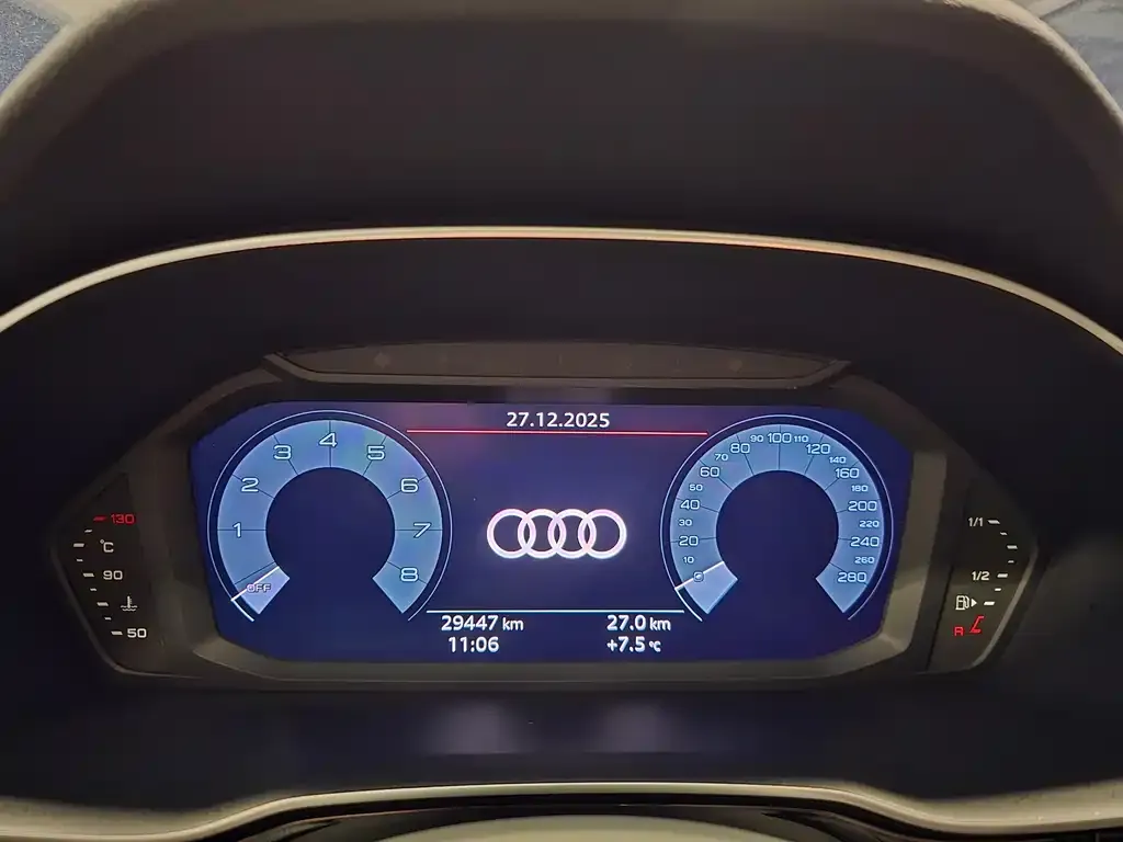 Audi Q3 2021 из CN, фото 4