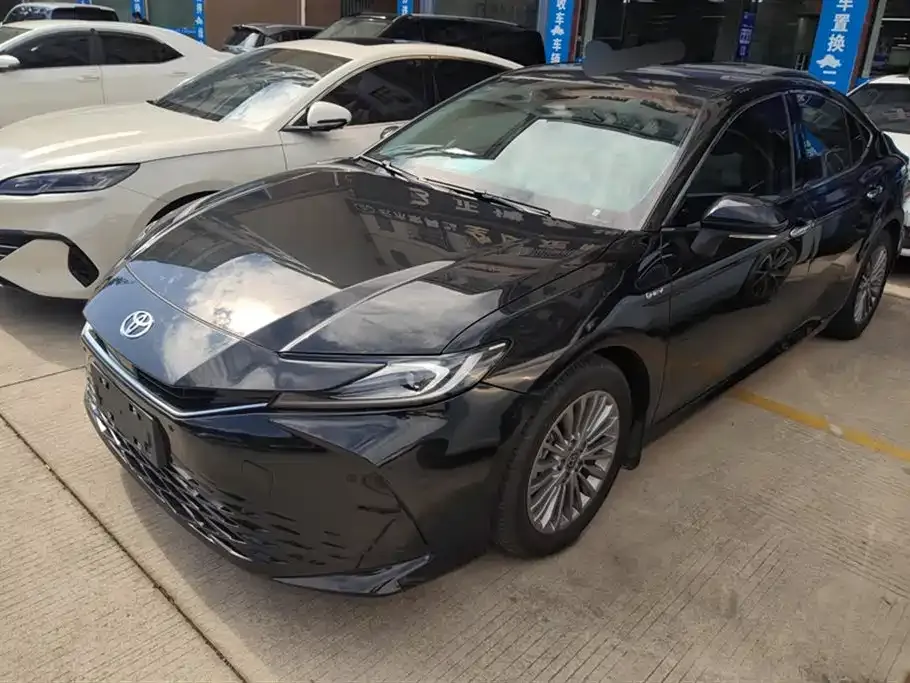 Toyota Camry 2024 из CN, фото 1