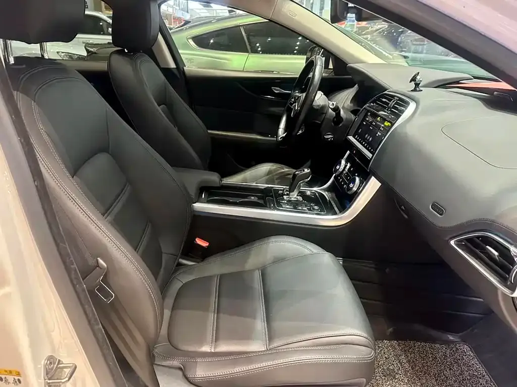 Jaguar XEL 2021 из CN, фото 6