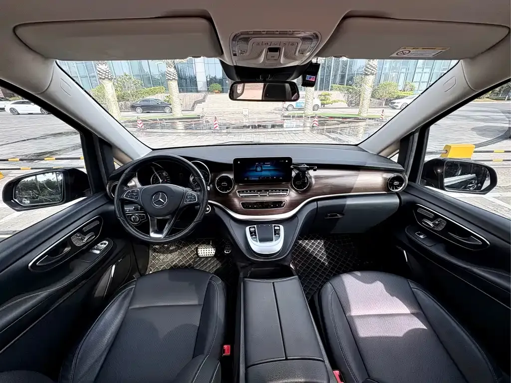 Mercedes-Benz V-Class 2021 из CN, фото 9