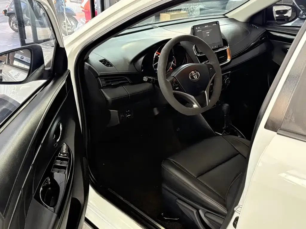Toyota Yaris L 2021 из CN, фото 8