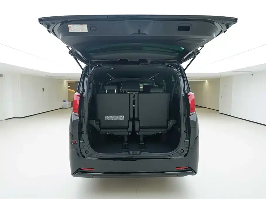 Toyota Alphard 2021 из CN, фото 3