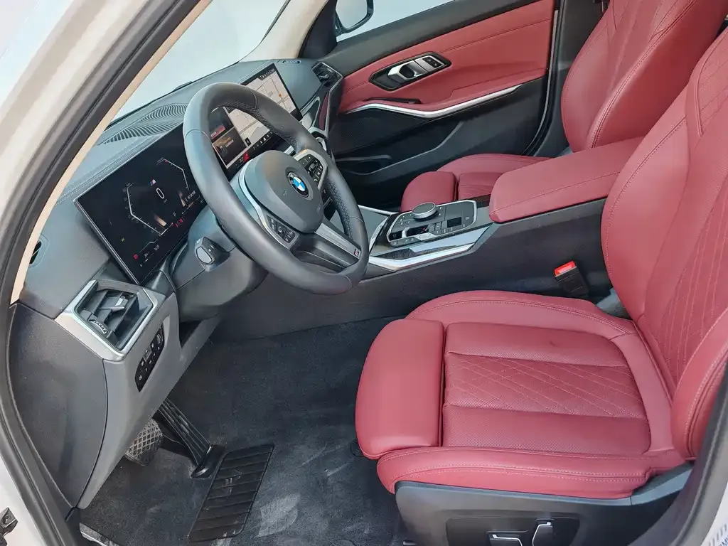 BMW 3 Series 2024 из CN, фото 2