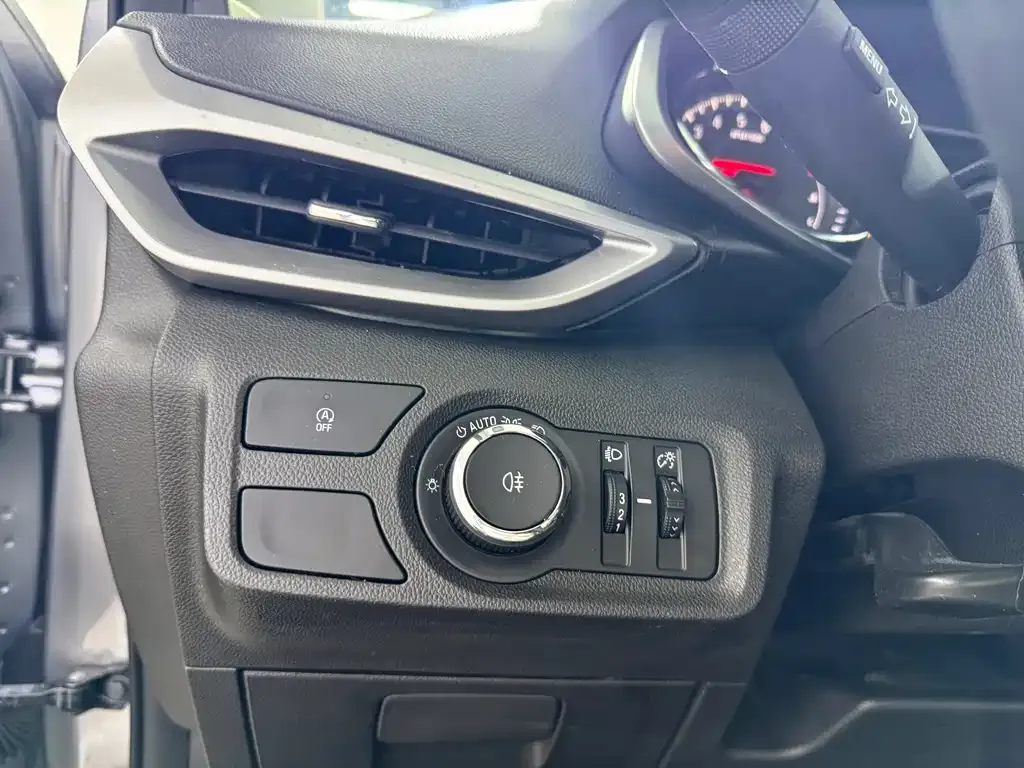 Chevrolet Volando 2022 из CN, фото 9
