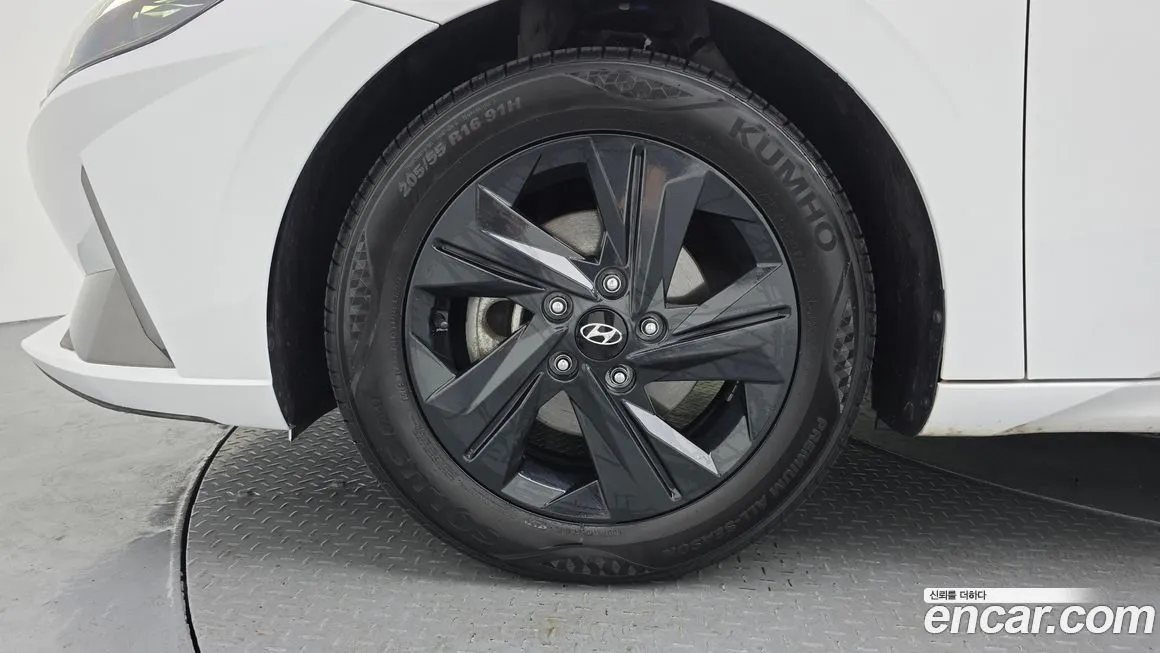 Hyundai AVANTE 2023 из KR, фото 7