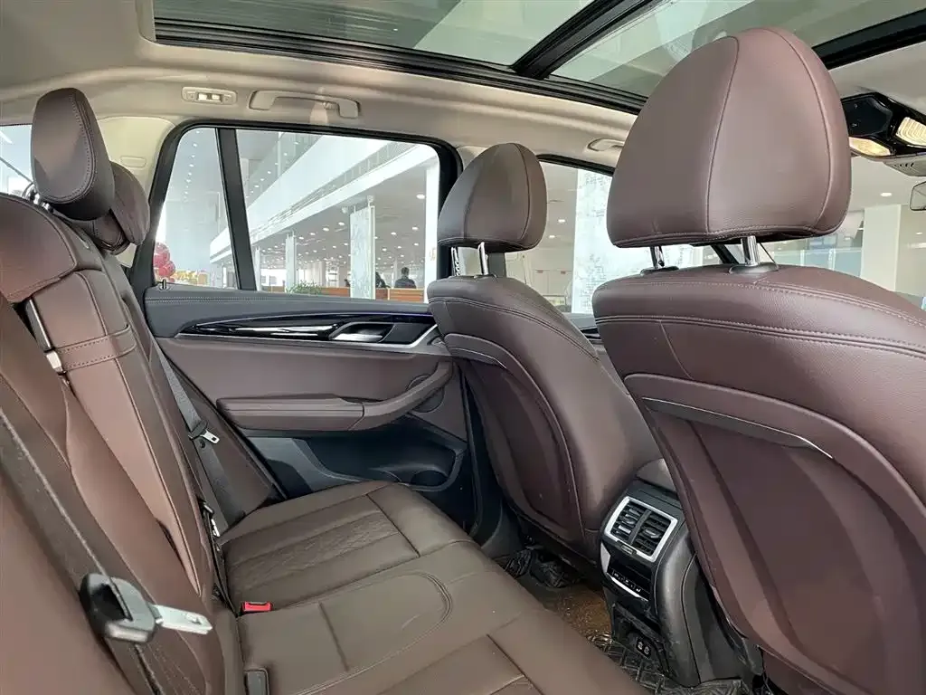 BMW X3 2024 из CN, фото 5