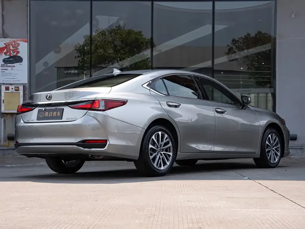 Lexus ES 2024 из CN, фото 5