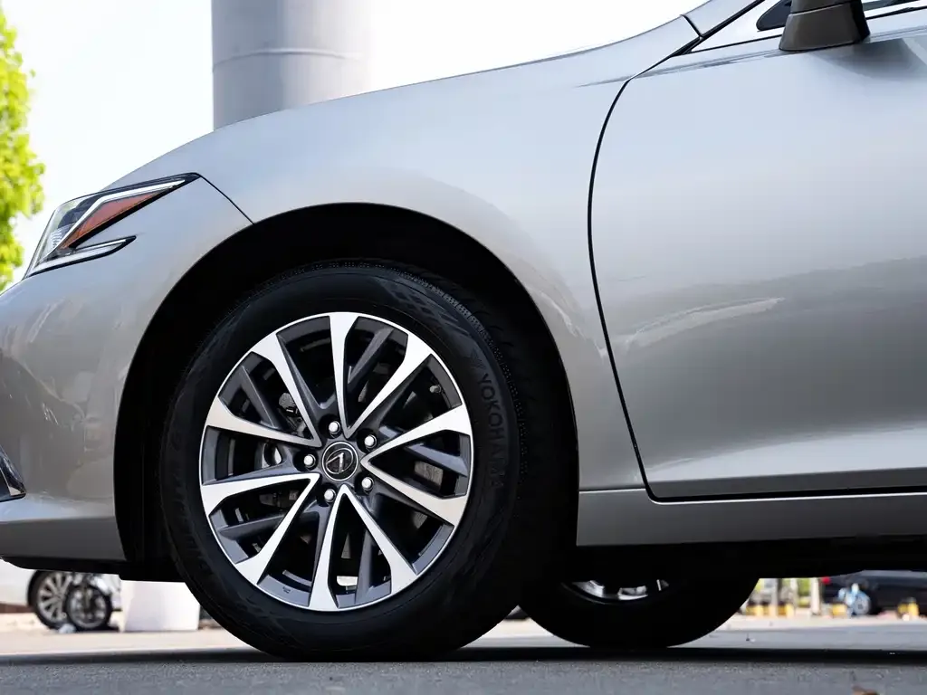 Lexus ES 2024 из CN, фото 8