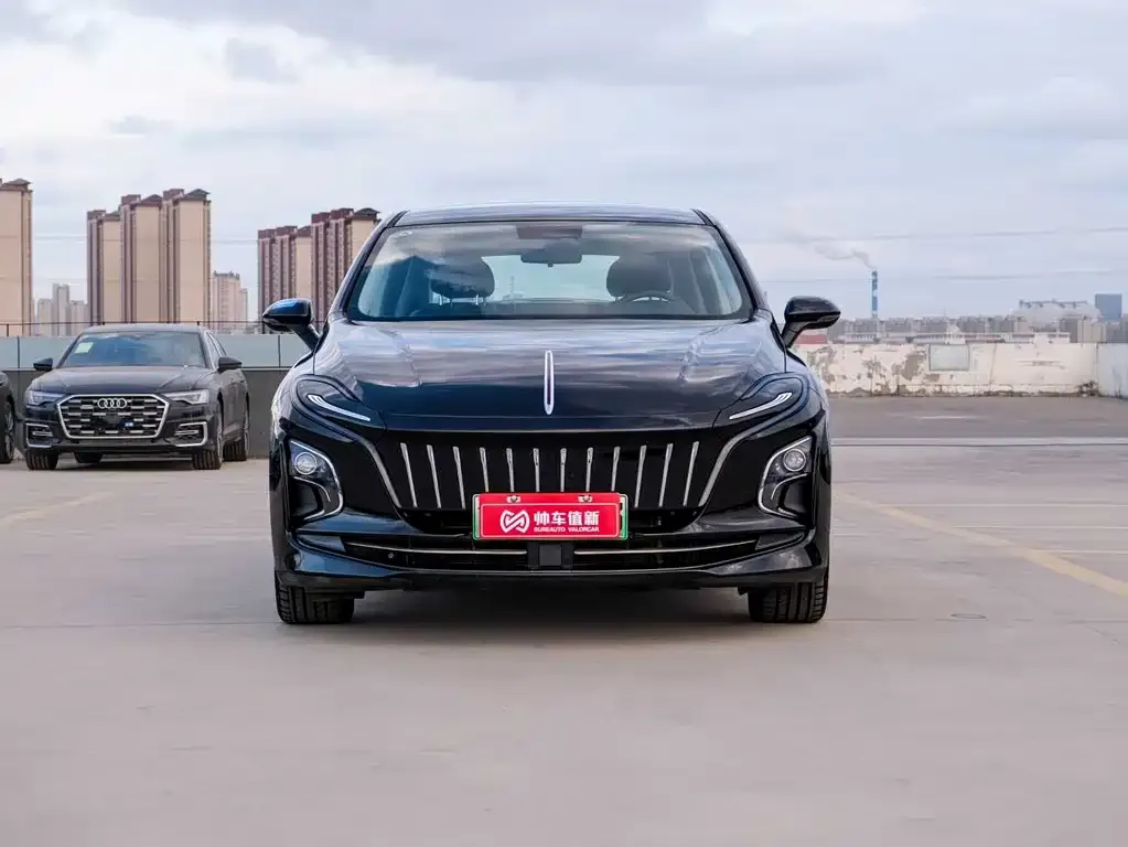 Hongqi E-QM5 2023 из CN, фото 2