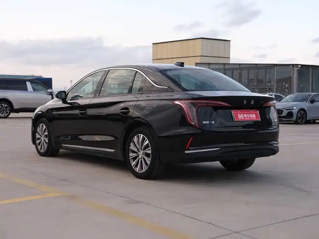 Hongqi E-QM5 2023 из CN, фото 6
