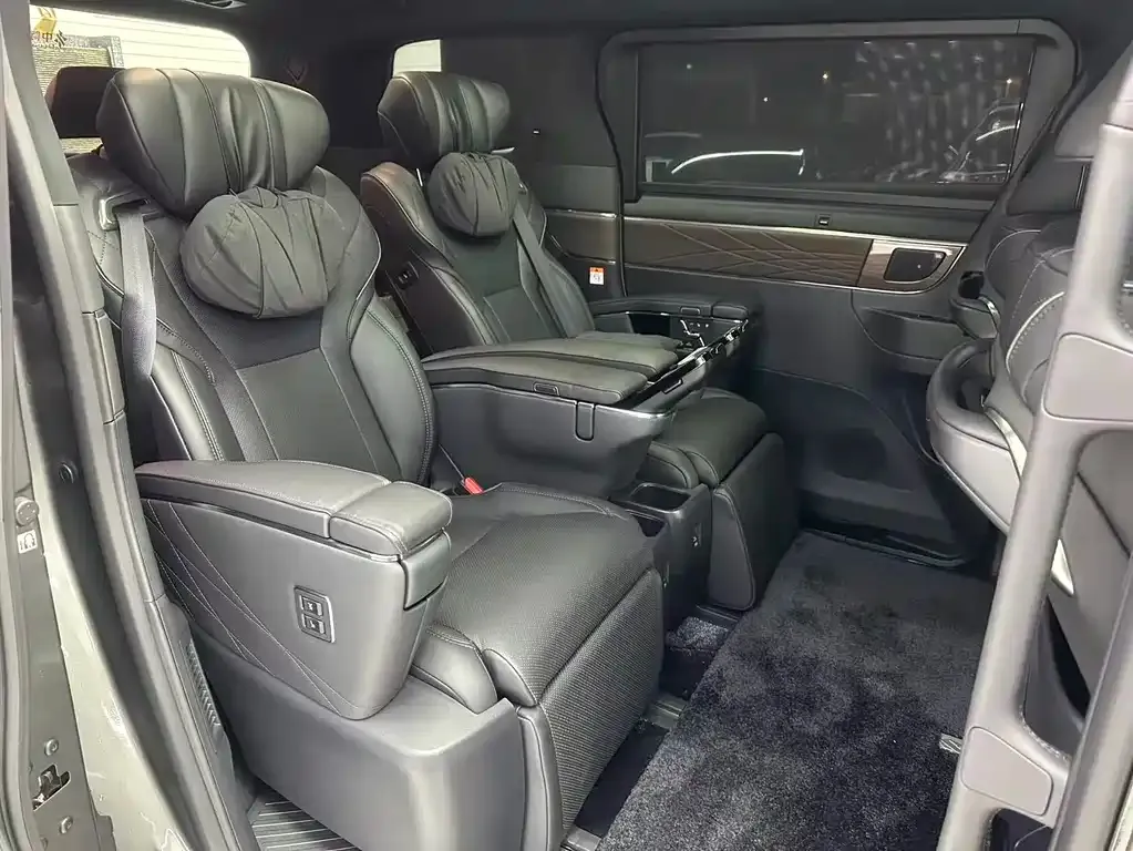 Toyota Alphard 2025 из CN, фото 8