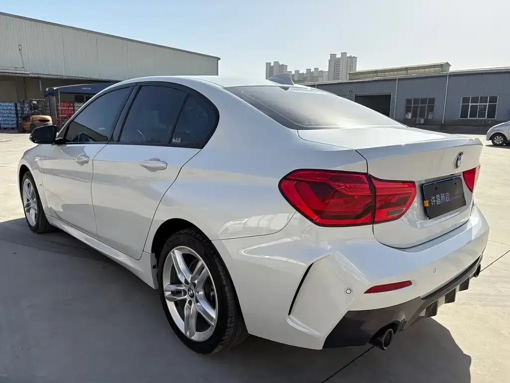 BMW 1 Series 2021 из CN, фото 6