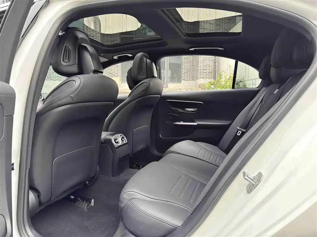 Mercedes-Benz C-Class 2025 из CN, фото 6