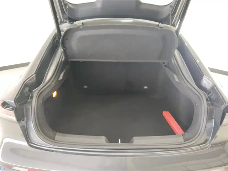 Changan UNI-V iDD 2024 из CN, фото 4