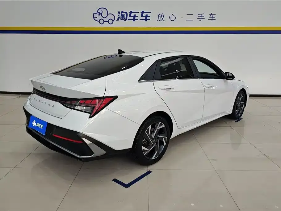Hyundai Elantra 2024 из CN, фото 4