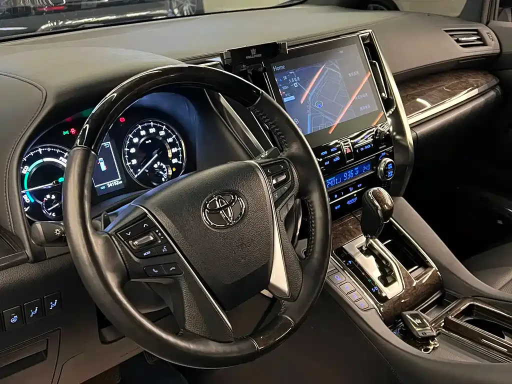 Toyota Vellfire 2024 из CN, фото 5