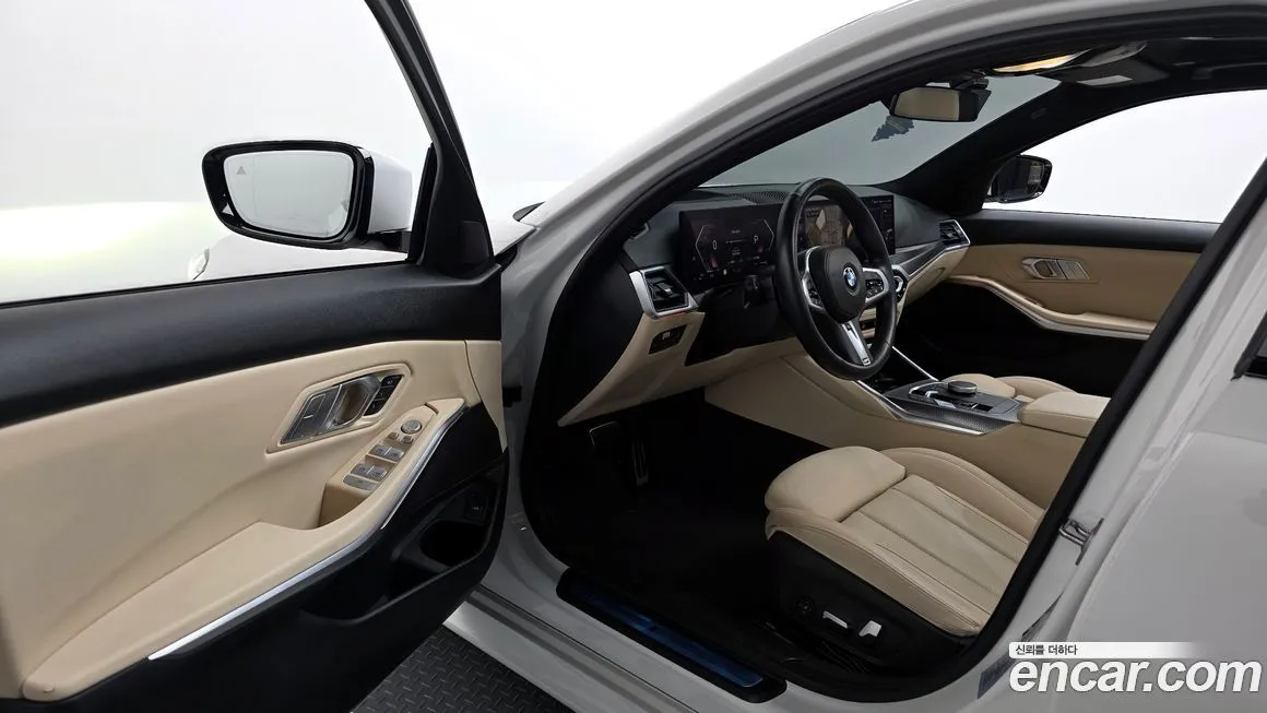 BMW 3-Series 2023 из KR, фото 4