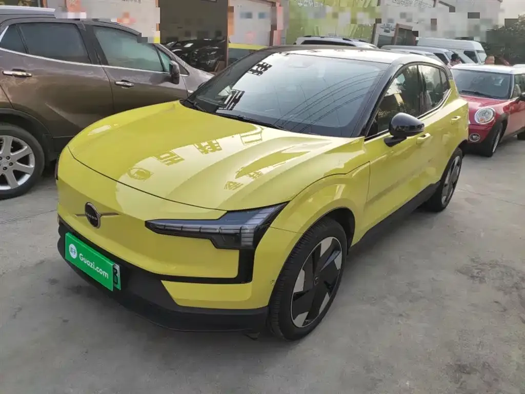 Volvo EX30 2024 из CN, фото 3