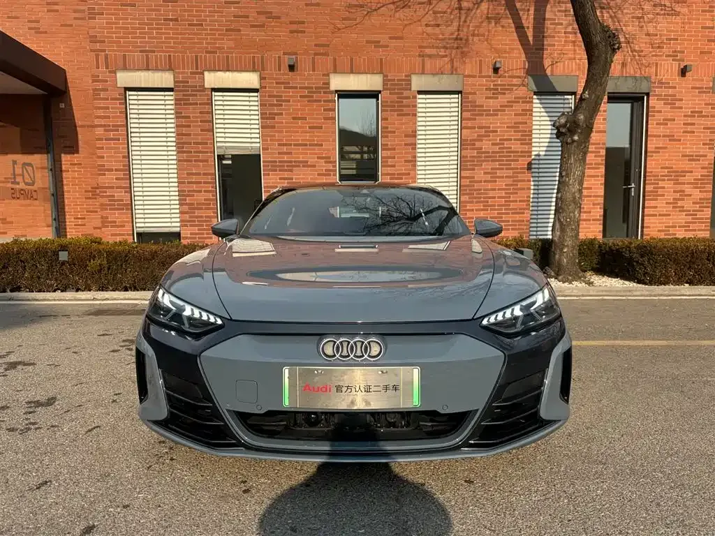 Audi e-tron GT 2024 из CN, фото 10