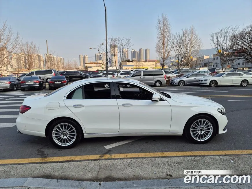Mercedes-Benz E-Class 2021 из KR, фото 6