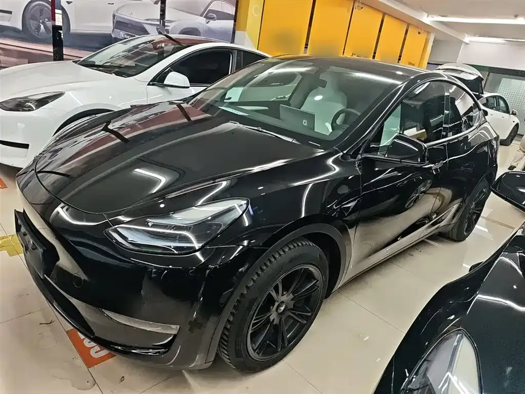 Tesla Model Y 2023 из CN, фото 1