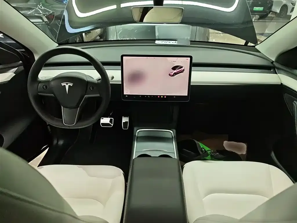 Tesla Model Y 2023 из CN, фото 2